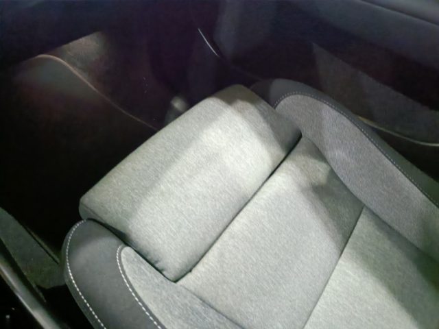 23311871_E_698321e37855e